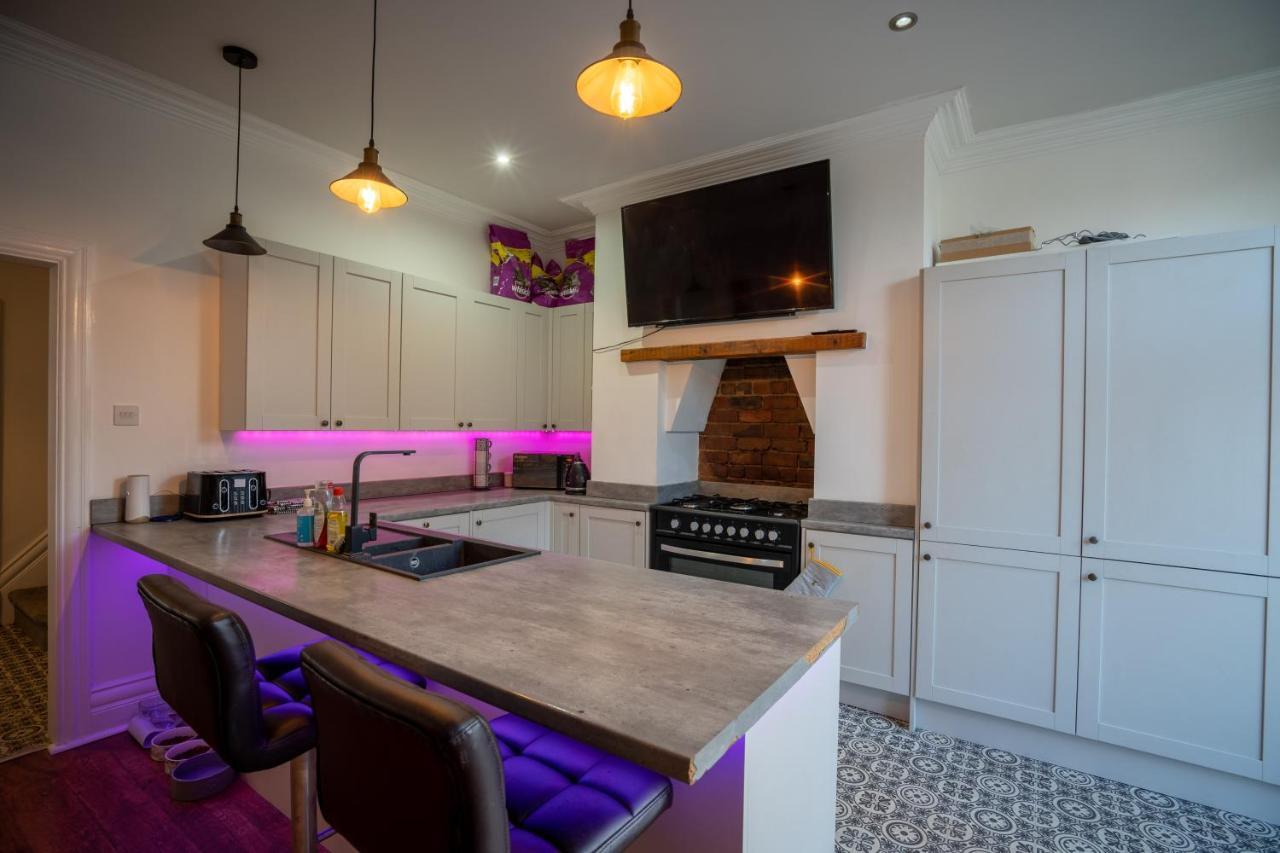 Cavendish Cat And Gaming House Apartment Blackpool Exterior photo